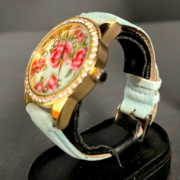 Jessica Carlyle Rose Floral Face Watch - New without Tags - Picture 3 of 10